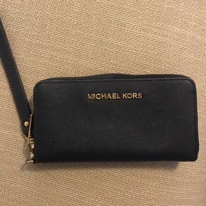 Michael Kors wristlet